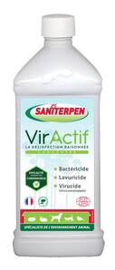 Saniterpen Désinfectant Viractif 1 l

Protéger simplement hommes et animaux grâce à une hygiène raisonnée, mesurée et modérée

Nettoie dégraisse, détartre, désinfecte toutes surfaces lavables et laisse une senteur fraîche acceptée par les animaux de compagnie.
Convient aux particuliers, propriétaires d’animaux de compagnie, éleveurs, vétérinaires, salons de toilettage pour le nettoyage et la désinfection des surfaces hautes, litières, cages, volières, caisses de transports, etc.
Formulation certifiée ECOCERT à base d’acide lactique, substance active biosourcée issue de la fermentation de sucres.
Bactéricide, levuricide, activité fongicide et activité virucide (détail des normes et efficacité dans la rubrique mode d’emploi).
Efficacité contre des souches bactériennes et virales responsables de maladies animales ou transmissibles à l’Homme (maladie des griffes du chat, Coryza, rage, grippe aviaire)
99,5 % d’ingrédients d’origine minérale et végétale.
Formule sans colorant ni conservateur.
Faible teneur en COV pour la préservation de la qualité de l’air (0,05 %)
Emballage 100 % recyclable

MODE D’EMPLOI :
Pulvériser sur une lavette ou directement sur la surface et nettoyer les surfaces, laisser agir 5 à 30 min selon l’activité recherchée, essuyer. 
Rincer à l’eau potable lorsque les surfaces sont destinées à entrer en contact avec les denrées alimentaires (conformément à l’arrêté du 19/12/2013). Utilisable sur surfaces vitrées et inox.

Virus enveloppés d’intérêt couverts par l’efficacité de ce produit
Coronavirus (COVID-19)
Herpesviridae (Herpès)
VHB (Hépatite B)
VHC (Hépatite C)
VHD (Hépatite DELTA)
VIH (Immunodeficience Humaine)
HTLV (Leucémie Humaine à Cellules T)
Virus de la grippe (Grippe)
Virus de la grippe aviaire
Virus de la rubéole (Rubéole)
Virus de la rougeole (Rougeole)
Virus de la rage (Rage)
Filoviridae (Fièvre Hemorragique Aigue)
Virus du Coryza (herpès du chat)
Flavivirus (Maladies transmises par les moustiques : Dingue, …)
Paramyxoviridae (Oreillons)
Poxviridae (Infections cutanées)
COMPOSITION :
Moins de 5% : agents de surface non ioniques, agents de surface anioniques. Parfum. Enzymes. Désinfectants : acide lactique (CAS n°79-33-4 : 30,45 g/l) ; acide glycolique (CAS n°79-14-1 : 2,84 g/l). Contient aussi : eau, glycérine, solvant.
CARACTERISTIQUES PHYSICO-CHIMIQUES :
Aspect : liquide légèrement opalescent.
Couleur : légèrement ambrée, sans colorant.
Odeur : fraîcheur très légère.
Masse volumique (20 ° C) : 1,015 g/cm3.
pH : 2,2
ECO INFO :
Produit certifié Ecodétergent par ECOCERT Greenlife
Tous les ingrédients sont biodégradables selon la norme OCDE 301.
99,5 % des ingrédients sont d’origine végétale et minérale.
Flacon et gâchette en plastique 100% recyclable.
Produit conçu et fabriqué en France sous un système de management intégré certifié ISO 9001 (qualité), ISO 14001 (environnement) et ISO 45001 (santé et sécurité).